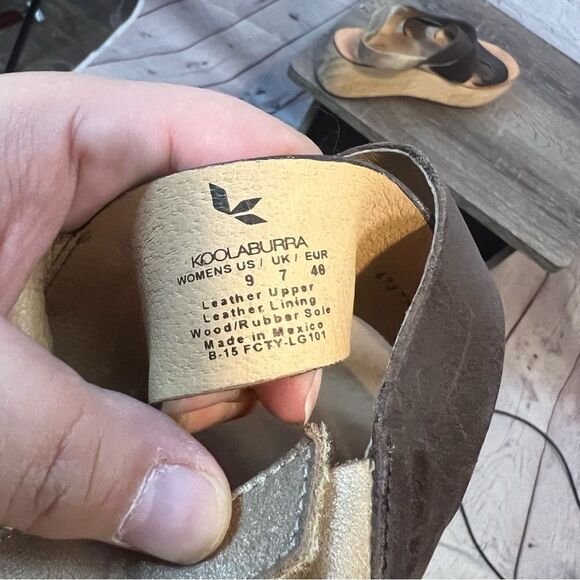 Kookaburra by Ugg Clog Sandals size 9 - Picture 5 of 5